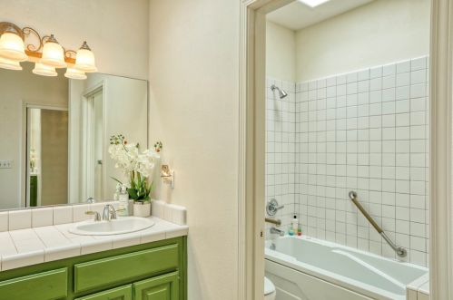 1614 Costa Brava, Pismo Beach CA  93449-3325 exterior
