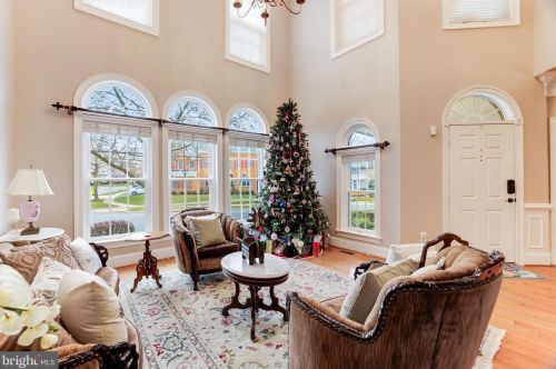 43331 Riverpoint Dr, Leesburg VA 20176-1296 exterior