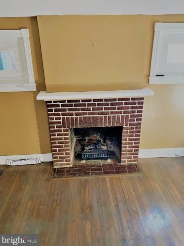 468 Stuyvesant Ave, Trenton NJ  08618-4103 exterior