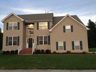 1913 Twilight Arch, Chesapeake VA  23323-5512 exterior
