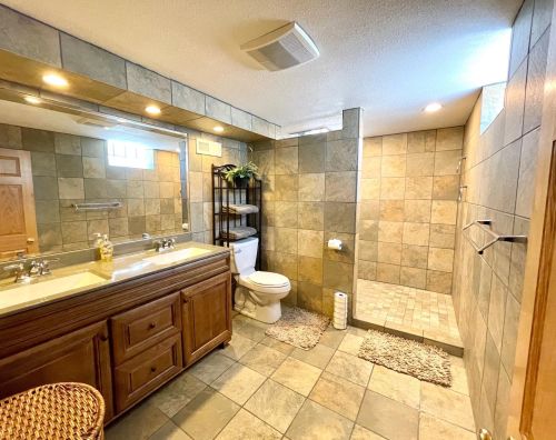 930 Victoria St, Fairmont MN  56031-4354 exterior