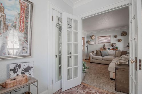 2968 15th Pl, Milwaukee, WI 53215-3719