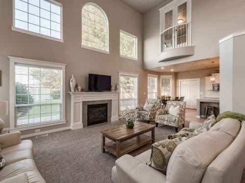 2546 Mariposa Dr, Pearl, ID 83616-5555
