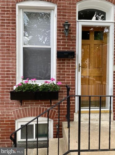 1908 Scott St, Wilmington, DE 19806-2320