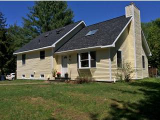 1744 Pucker St, Stowe, VT 05672-4834