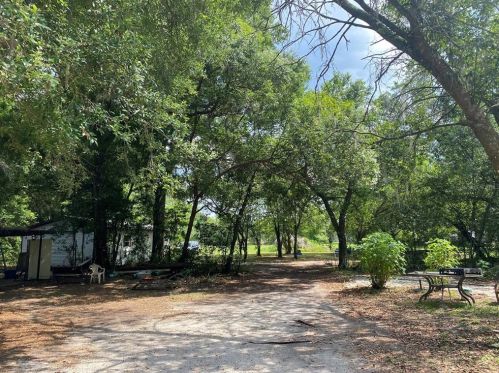 914 Socrum Loop Rd, Lakeland FL  33809-5263 exterior