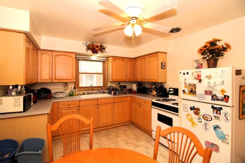 2524 63, Milwaukee WI 53219-2627 exterior