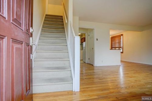 479 Berkshire Rd, Ridgewood NJ  07450-5533 exterior