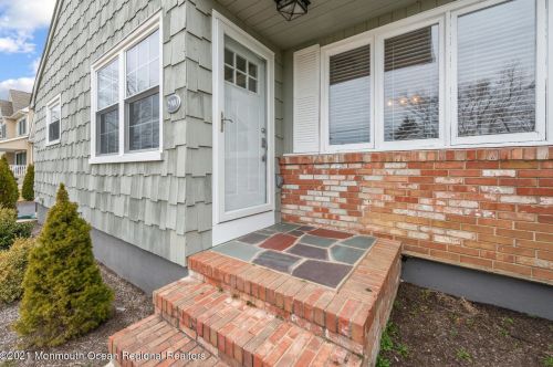 2900 Garfield St, Belmar NJ  07719-4208 exterior