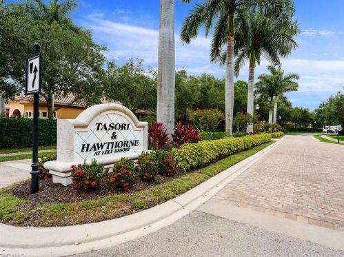 7859 Hawthorne Ter, Naples FL  34113-3163 exterior