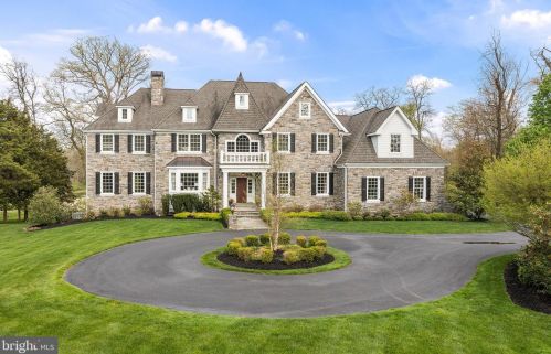 2025 Waynesborough Rd, Paoli, PA 19301-2034