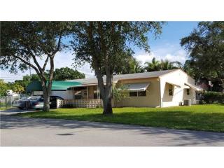 1601 23rd Ave, Hollywood, FL 33020-2614