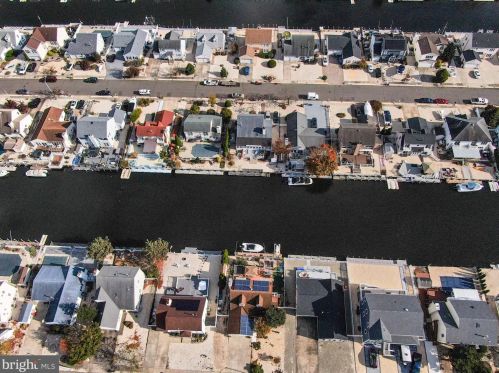 106 Moorage Ave, Berkeley Township NJ  08721-1879 exterior