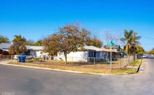 800 Barlow St, Bakersfield, CA 93306-5206