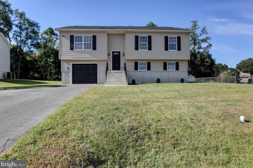207 Pike Ct, Lees Cross Roads PA  17257-9046 exterior