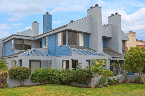 1473 Chalcedony St, San Diego CA 92109-2107 exterior