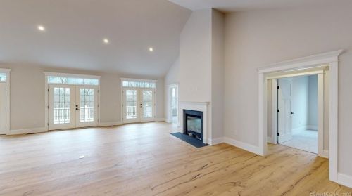 77 Nautilus Way, Stonington, CT 06378-1945