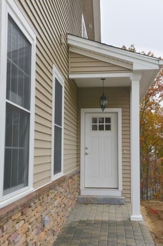 50 Brookview Cir, Bristol CT  06010 exterior