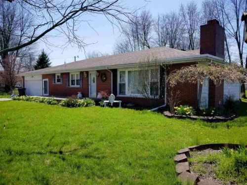 4 Harrison St, Redkey, IN 47373-9254
