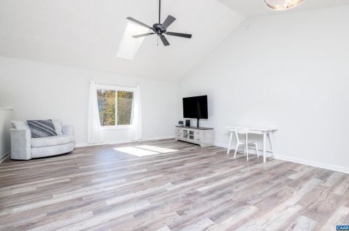 20 Loblolly Rd, Bybee VA  22963-3021 exterior