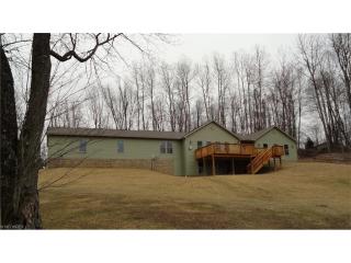 6510 Mottice Dr, Waynesburg, OH 44688-9529