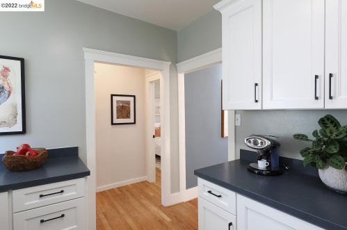 4215 Glen Ave, Oakland CA  94611-4349 exterior