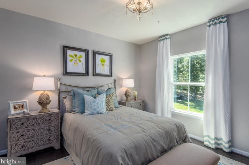 48 Winifred Dr, Hanover PA  17331-9714 exterior