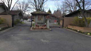 2865 Calle Vista Way, Sacramento CA  95821-6157 exterior