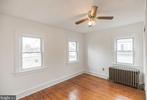 15 Lehigh Ave, Gloucester NJ  08030-1304 exterior