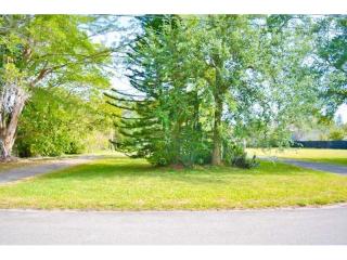 11035 93rd St, Miami, FL 33176-2651