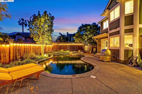 795 Daisyfield Dr, Livermore CA  94551-3990 exterior