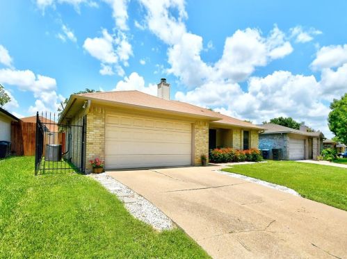 1812 Willow Park Dr, Fort Worth, TX 76134-4814