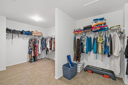 39601 Parkview Dr, Temecula CA  92591-7229 exterior