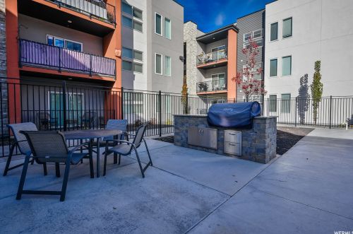 875 Depot St, Clearfield UT  84015 exterior