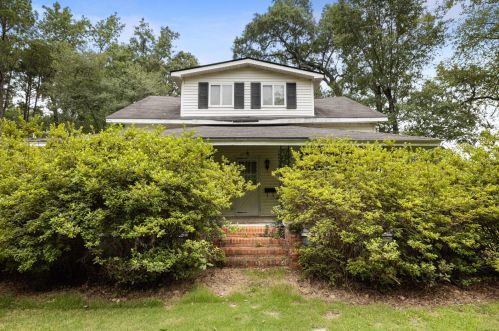569 John Gatlin Rd, Bonneau, SC 29431-3230