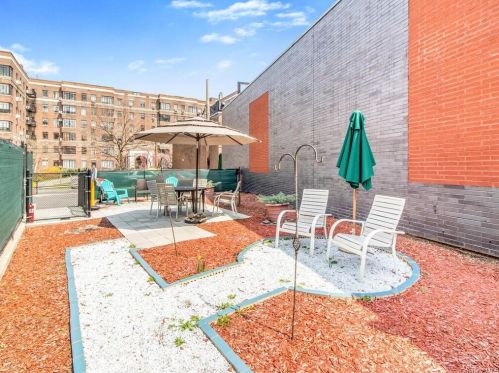 2736 Independence Ave, Bronx NY  10463-4603 exterior
