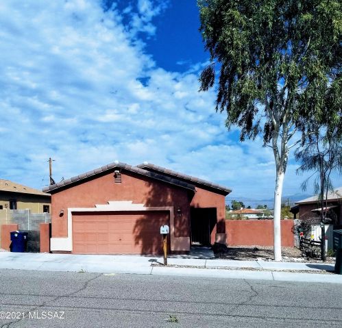 1947 Sylvester Dr, Tucson, AZ 85713-2619