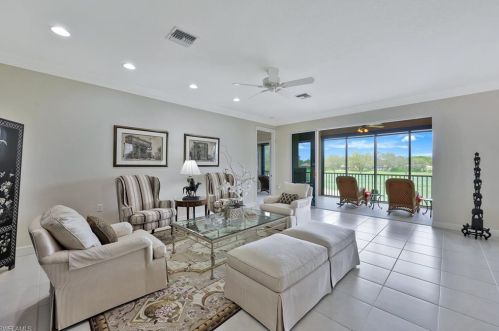 794 Regency Reserve Cir, Naples, FL 34119-2327