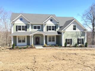 51 Mayflower Ln, Katonah, NY 10536-3367