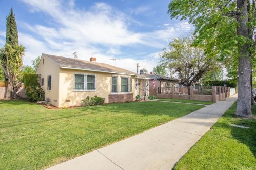 6458 Hayvenhurst Ave, Van Nuys, CA 91406-5721