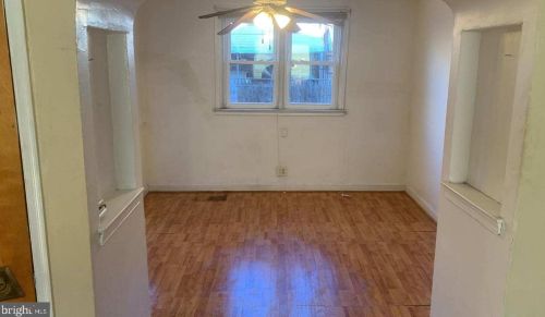1735 29th St, Philadelphia, PA 19145-1615