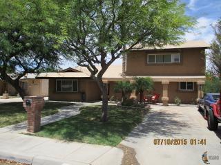 411 D St, Brawley, CA 92227-1827