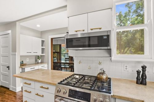 1051 Spaight St, Madison WI 53703-3701 exterior