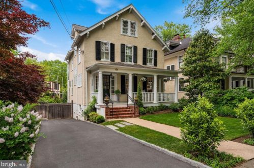 3825 Woodley Rd, Washington, DC 20016-3701