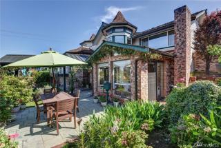 1005 7th Ave, Edmonds, WA 98020-4015