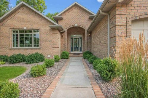 3094 Warm Springs Dr, Green Bay, WI 54311-5040