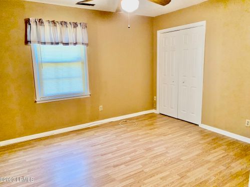 927 Magnolia Bluff Cir, Beaufort SC  29902-6921 exterior