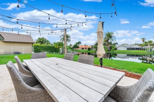 16255 10 St, Hollywood FL  33024-4410 exterior