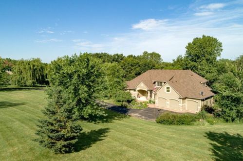19140 Eagleview Ln, Prior Lake, MN 55372-3801