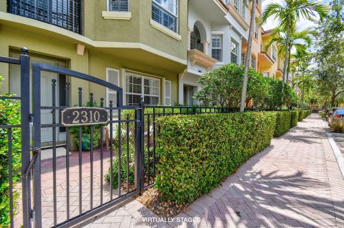 2310 Amalfi Way, West Palm Beach, FL 33410-2953